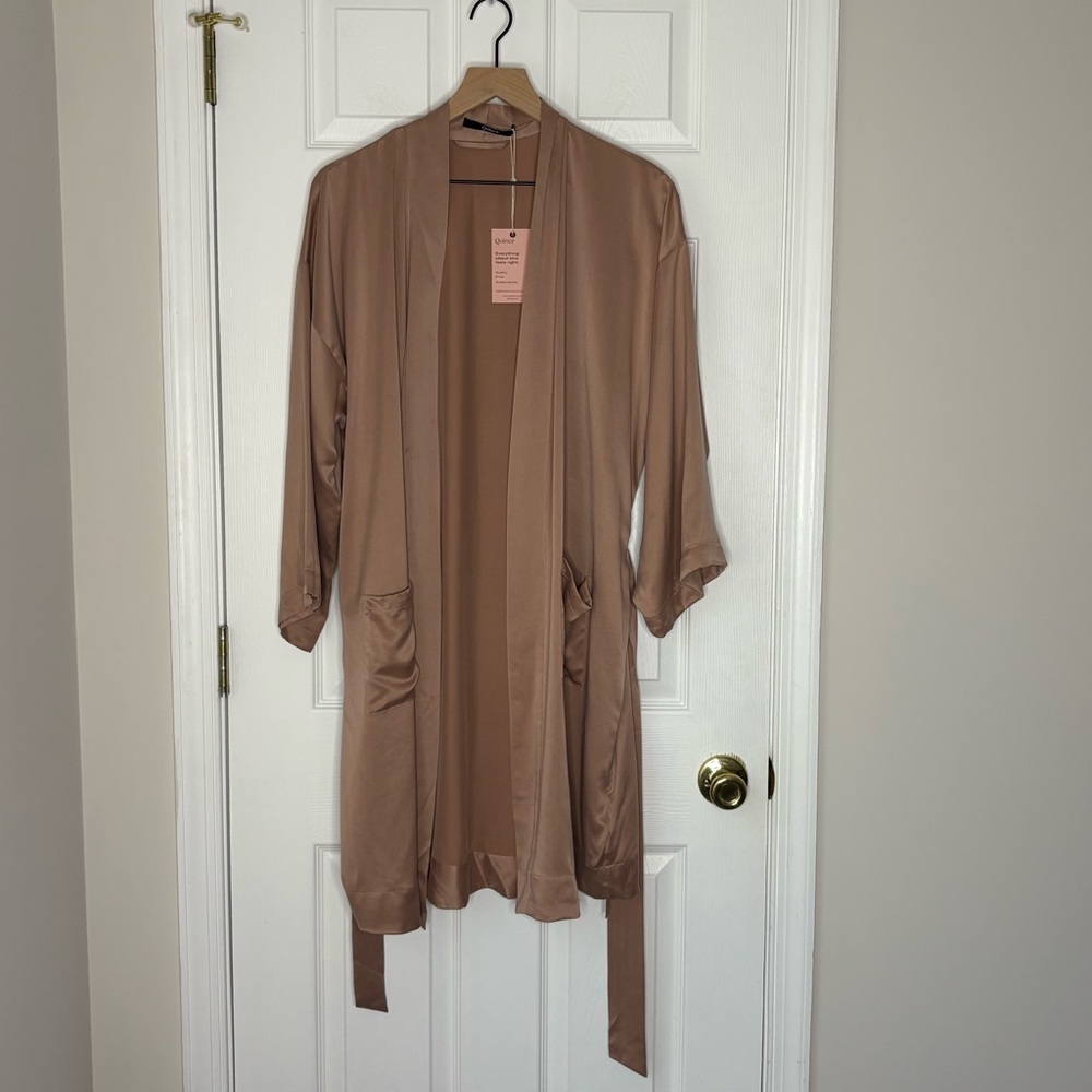 Quince Washable Silk Robe, Toasted Almond, One Size. NWT - Picture 2 of 7
